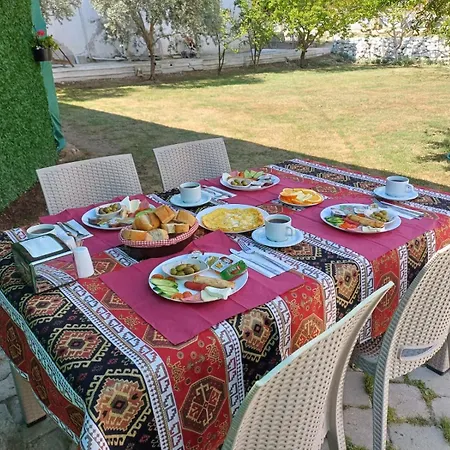 Olive House Szálloda *