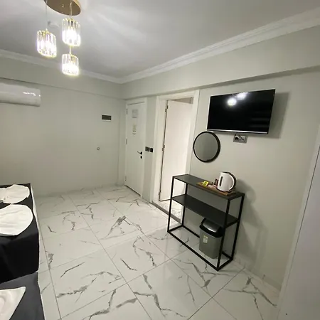 Olive House Hotel *